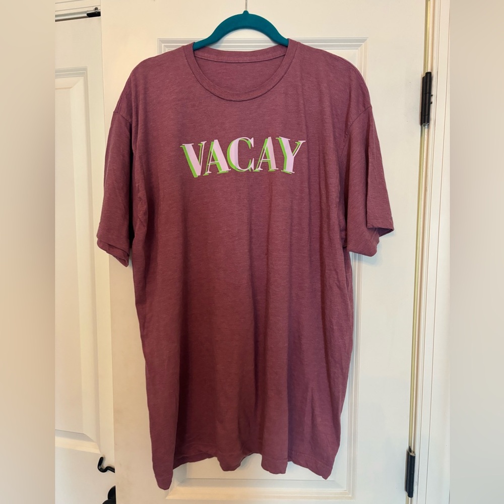 Women’s VACAY tshirt. So soft & cute! Fits like an XXL or 2X. Like new.